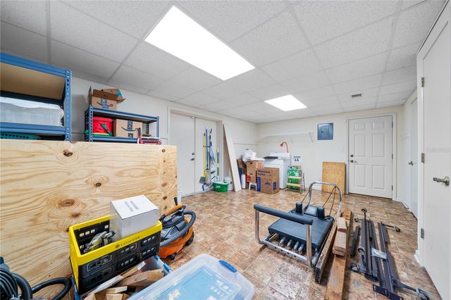 2002 NW 11TH ROAD, Gainesville, FL 32605