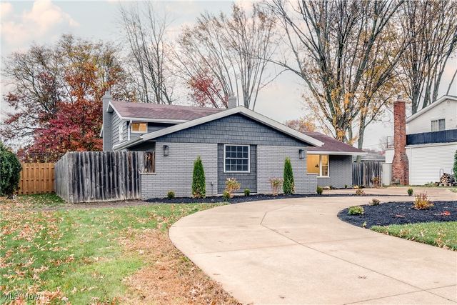 26910 sudbury, North Olmsted, OH 44070