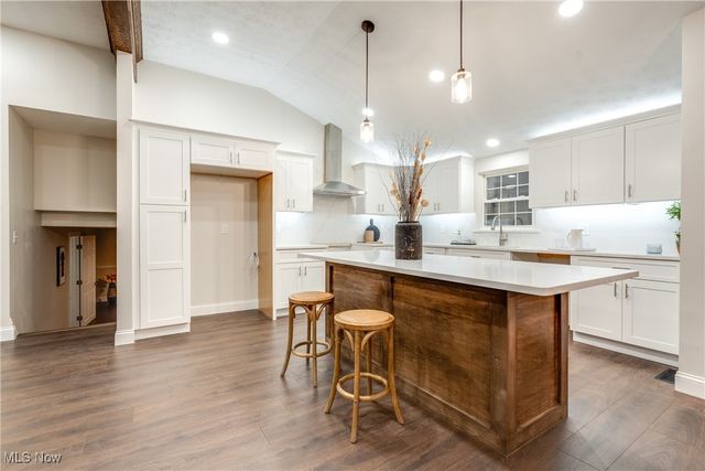 26910 sudbury, North Olmsted, OH 44070