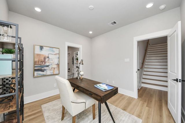 1102 Mansfield Street B, Houston, TX 77091