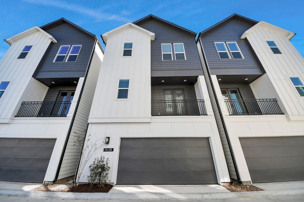 1102 Mansfield Street B, Houston, TX 77091