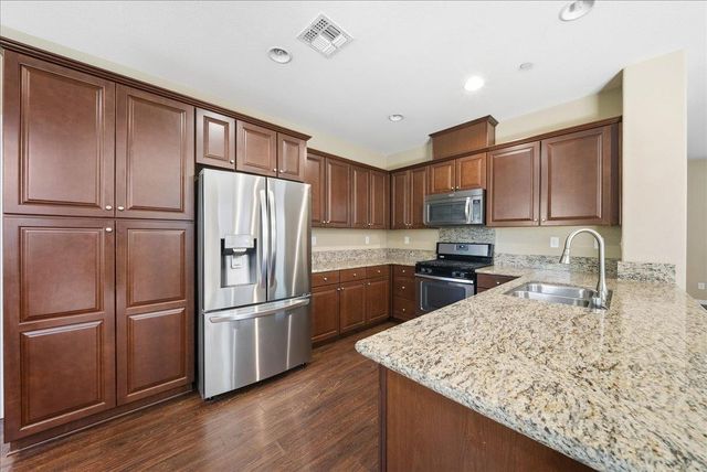 8130 Astaire Ln, Fair Oaks, CA 95628