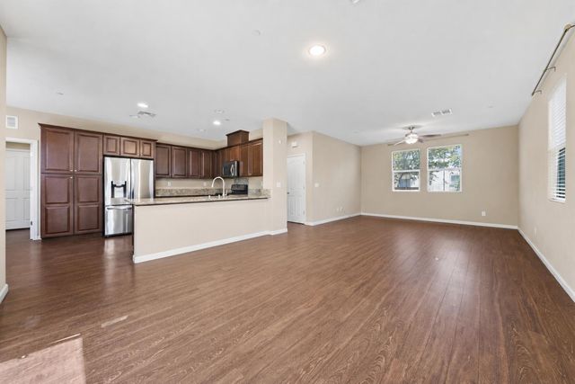 8130 Astaire Ln, Fair Oaks, CA 95628