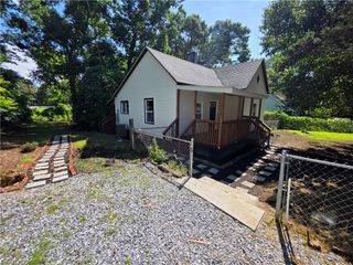 11 E 1st Street, Williamston, SC 29697