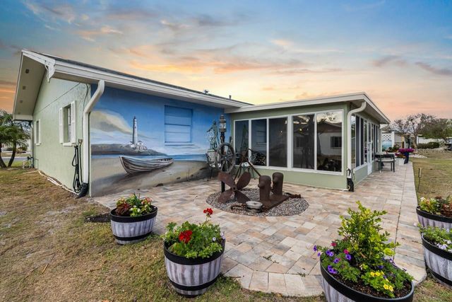 1728 COCO PALM CIRCLE, Sun City Center, FL 33573