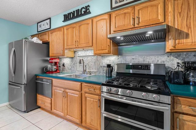 1728 COCO PALM CIRCLE, Sun City Center, FL 33573