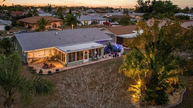 1728 COCO PALM CIRCLE, Sun City Center, FL 33573