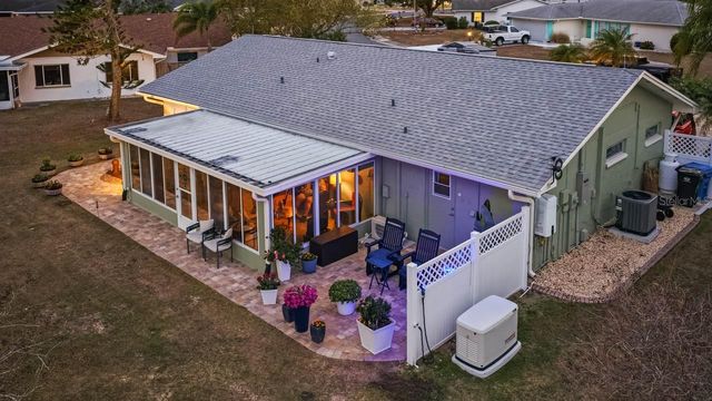 1728 COCO PALM CIRCLE, Sun City Center, FL 33573