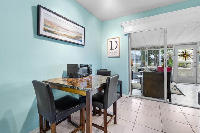 1728 COCO PALM CIRCLE, Sun City Center, FL 33573