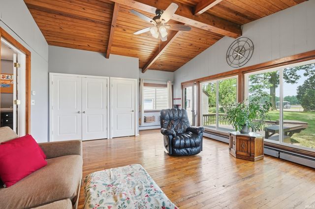912 E 1st Street, Auburn, IN 46706