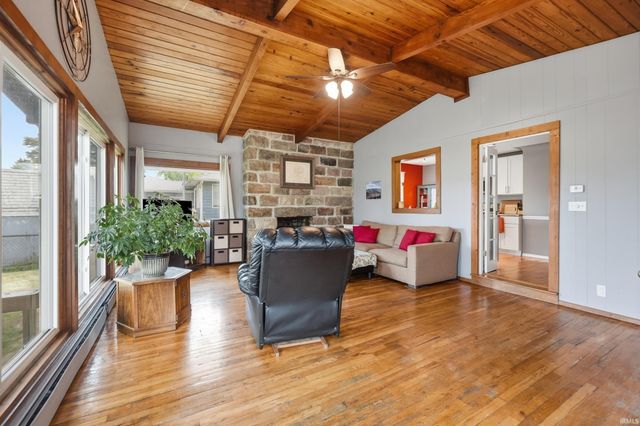 912 E 1st Street, Auburn, IN 46706