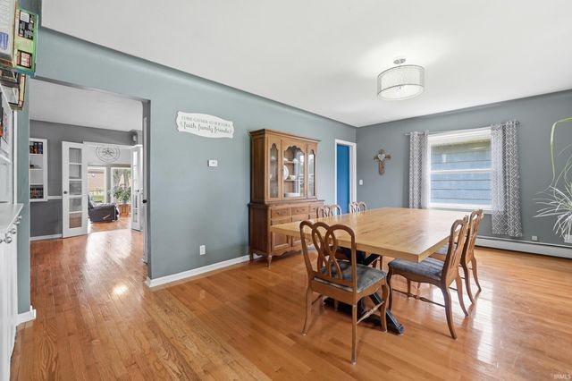 912 E 1st Street, Auburn, IN 46706