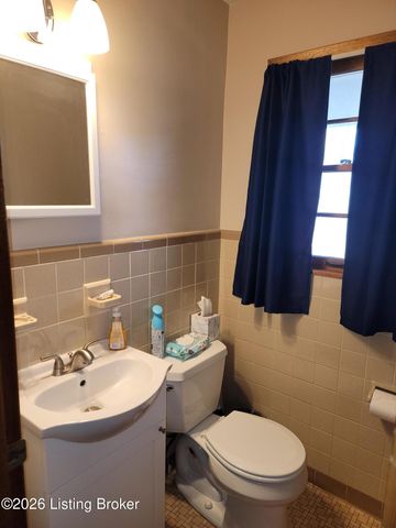 9307 Fairground Rd, Louisville, KY 40291