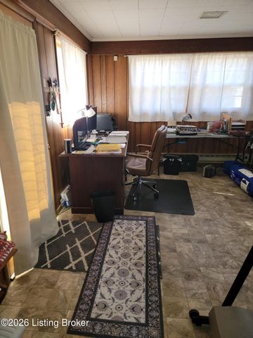 9307 Fairground Rd, Louisville, KY 40291