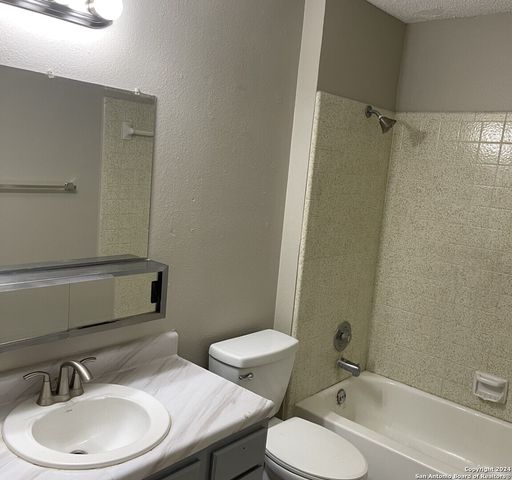 11303 Bel Air Dr Apt B, San Antonio, TX 78213