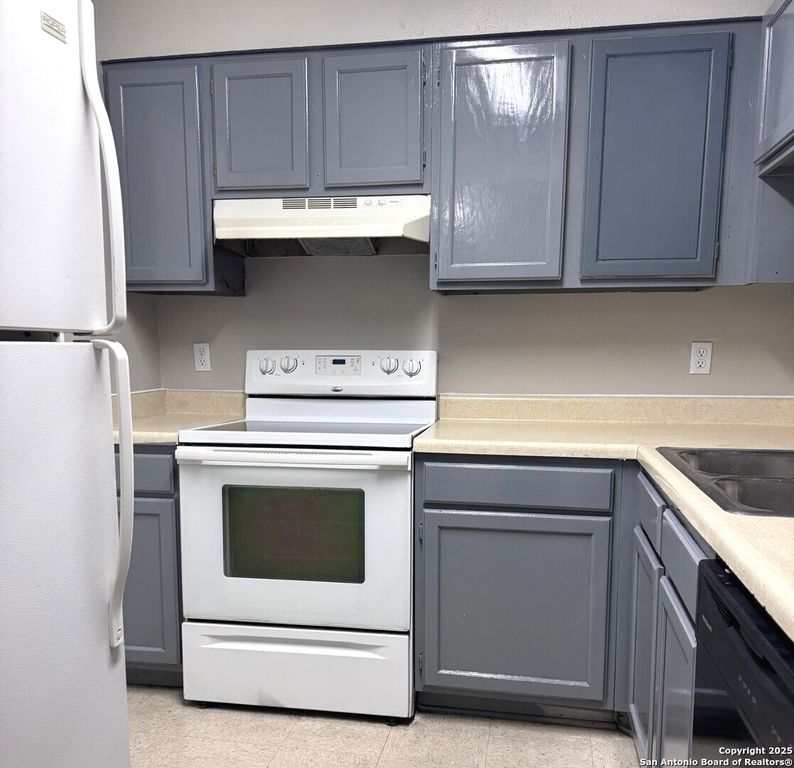 11303 Bel Air Dr Apt B, San Antonio, TX 78213