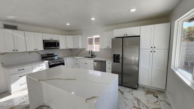 7243 W Sierra Street, Peoria, AZ 85345