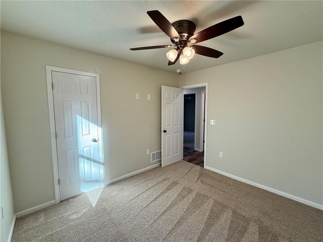 112 S Elm Street, Ottawa, KS 66067