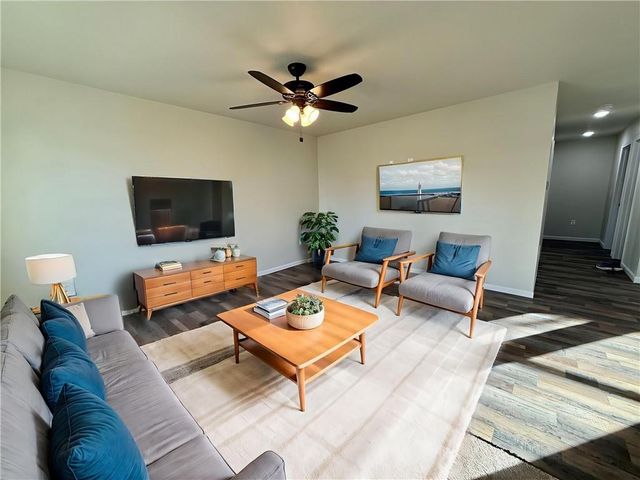 112 S Elm Street, Ottawa, KS 66067