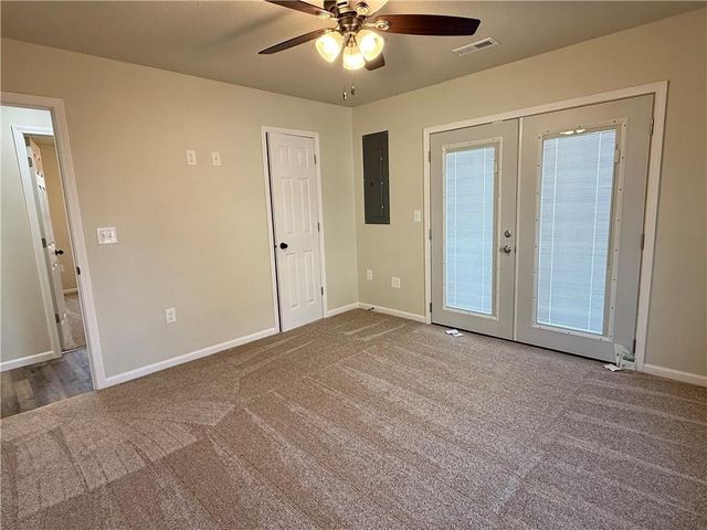 112 S Elm Street, Ottawa, KS 66067