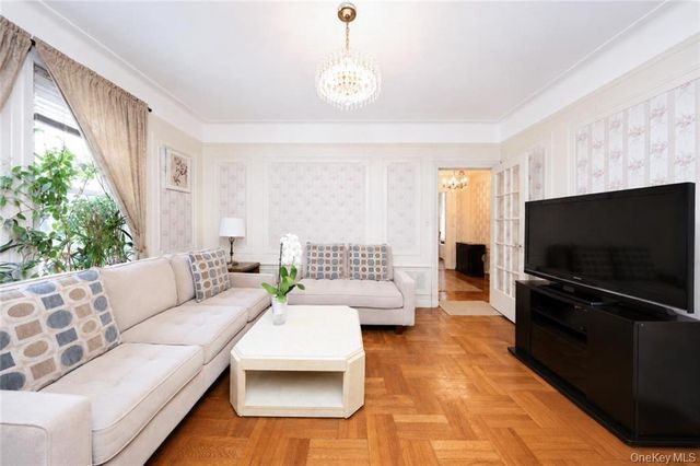 2118 E 27th Street, Brooklyn, NY 11229