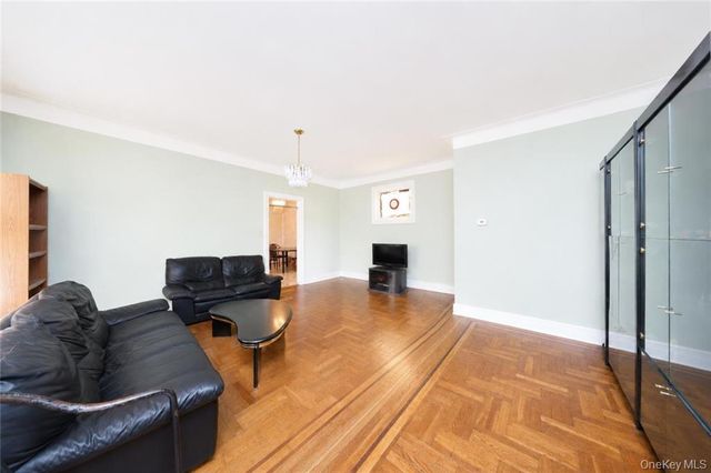 2118 E 27th Street, Brooklyn, NY 11229
