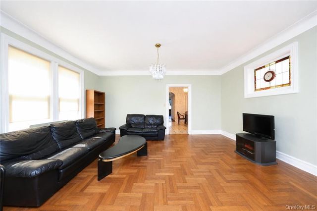 2118 E 27th Street, Brooklyn, NY 11229