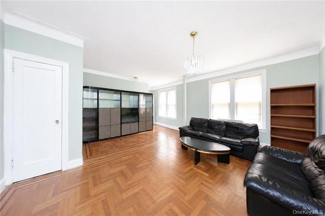 2118 E 27th Street, Brooklyn, NY 11229