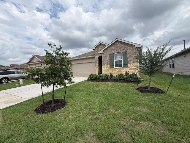 314 Abbey LN, Lockhart, TX 78644