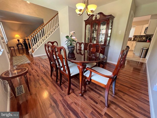 4206 UPLAND DR, Upper Chichester, PA 19061