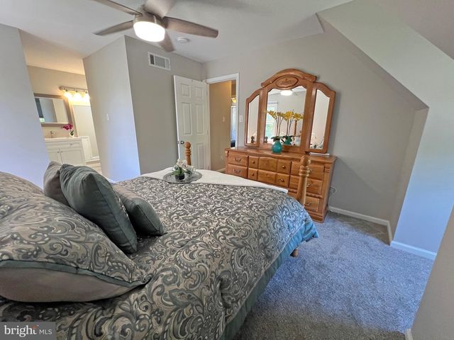 4206 UPLAND DR, Upper Chichester, PA 19061