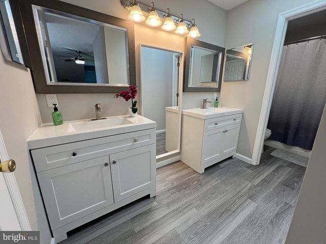 4206 UPLAND DR, Upper Chichester, PA 19061