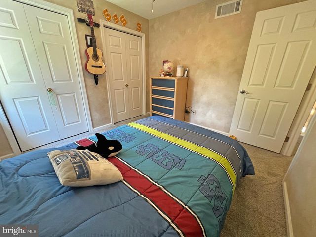 4206 UPLAND DR, Upper Chichester, PA 19061