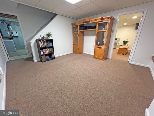 4206 UPLAND DR, Upper Chichester, PA 19061