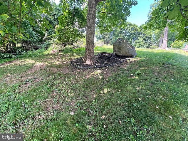 4206 UPLAND DR, Upper Chichester, PA 19061