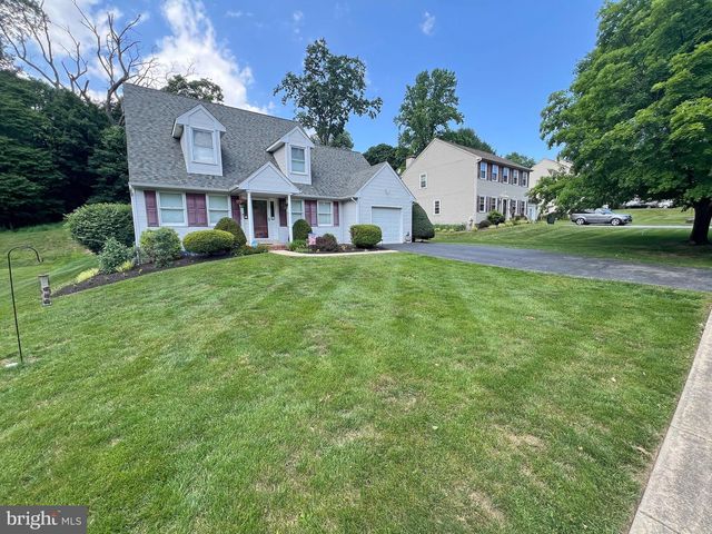 4206 UPLAND DR, Upper Chichester, PA 19061