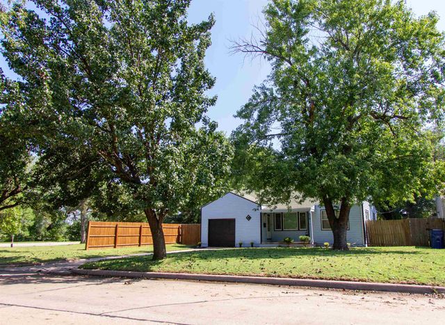 510 N Fern Ave, Wichita, KS 67203