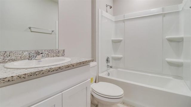 3132 Sapphire Drive, Lake Charles, LA 70607