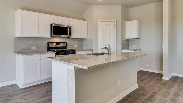 3132 Sapphire Drive, Lake Charles, LA 70607