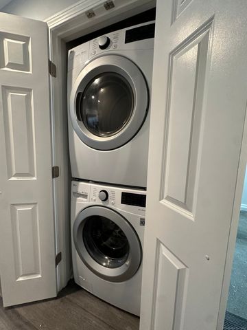 13 Deer Run 13, Bethel, CT 06801