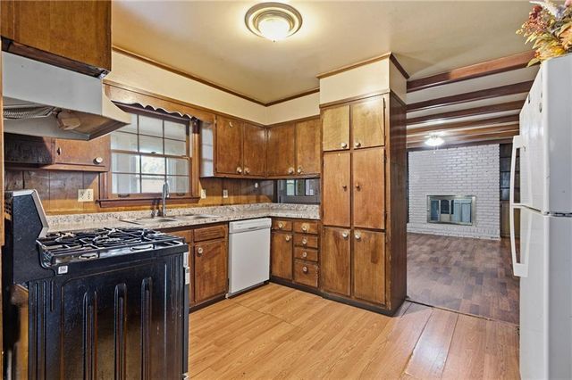 3525 Heritage Valley Road SW, Atlanta, GA 30331
