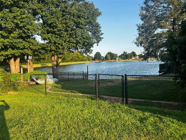 7230 NW 105th Terrace, Oklahoma City, OK 73162