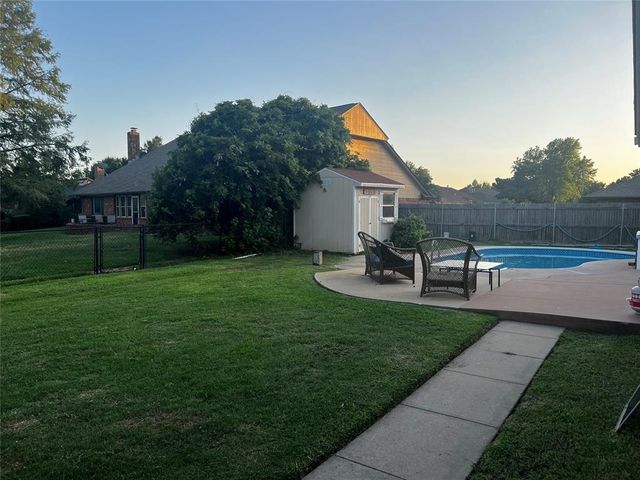 7230 NW 105th Terrace, Oklahoma City, OK 73162