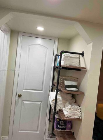 101 Miami Gardens Road 101, West Park, FL 33023