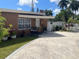 101 Miami Gardens Road 101, West Park, FL 33023