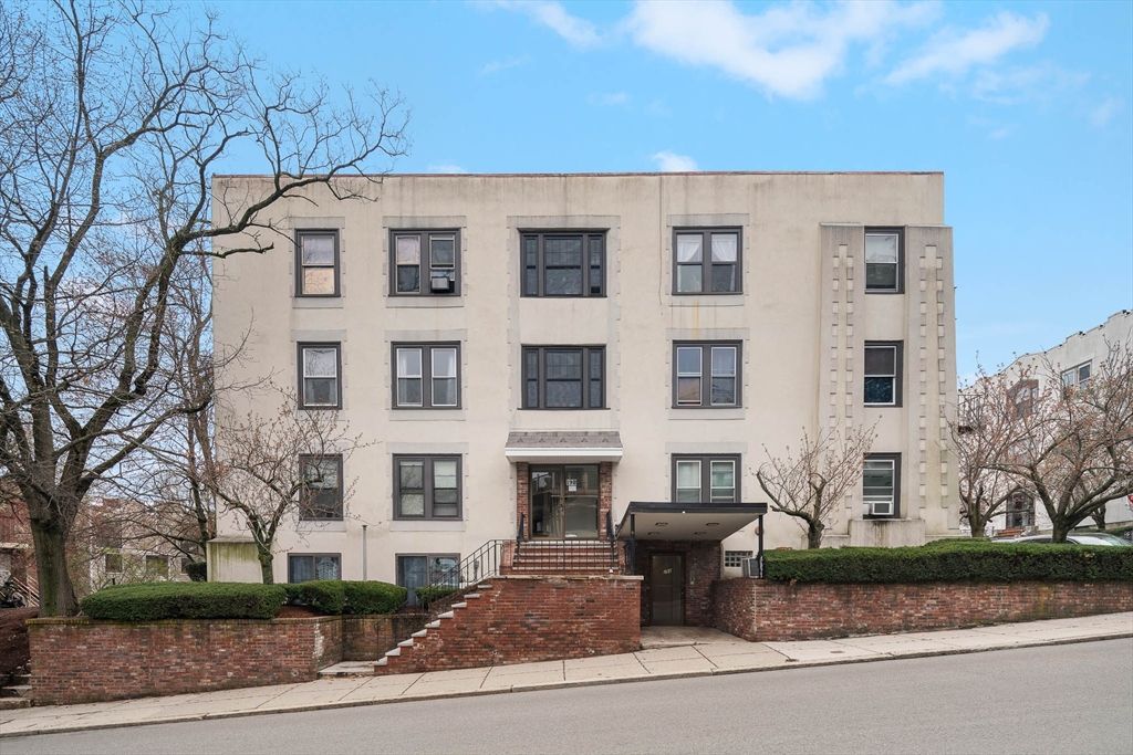 198 Allston St 9, Boston, MA 02135