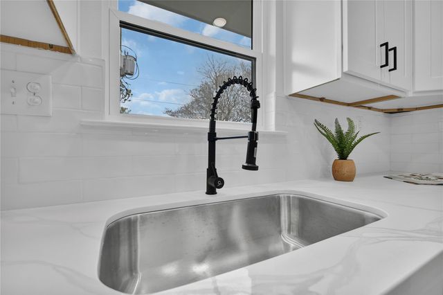 2726 Stetson Lane, Houston, TX 77043