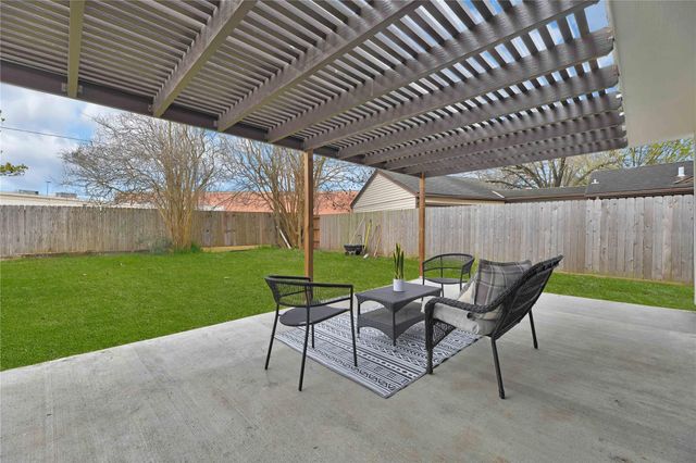 2726 Stetson Lane, Houston, TX 77043