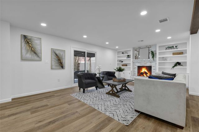 2726 Stetson Lane, Houston, TX 77043