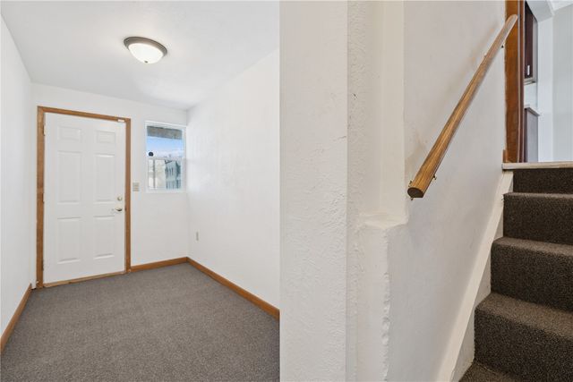 2262 C Street SW, Cedar Rapids, IA 52404